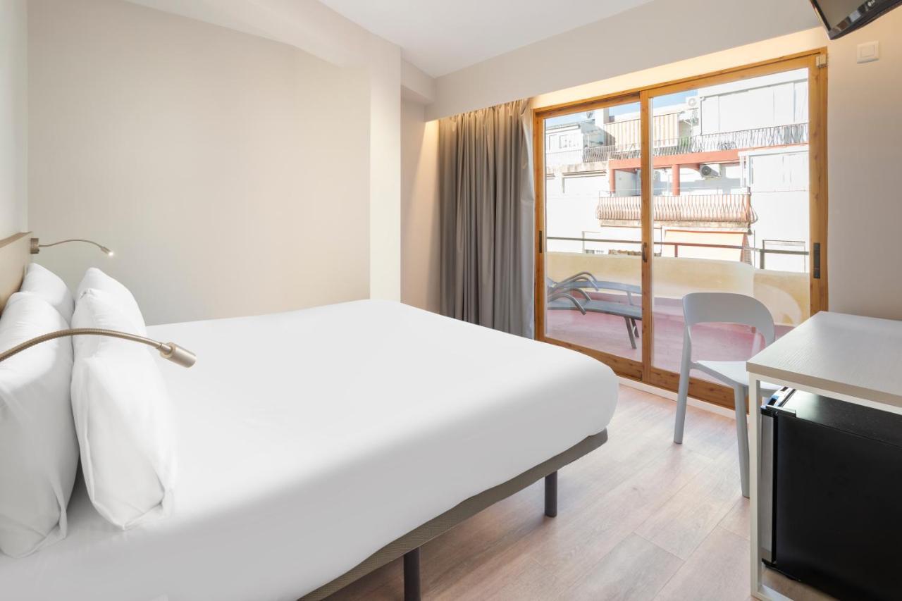Hotel Andalucia Бенидорм Екстериор снимка