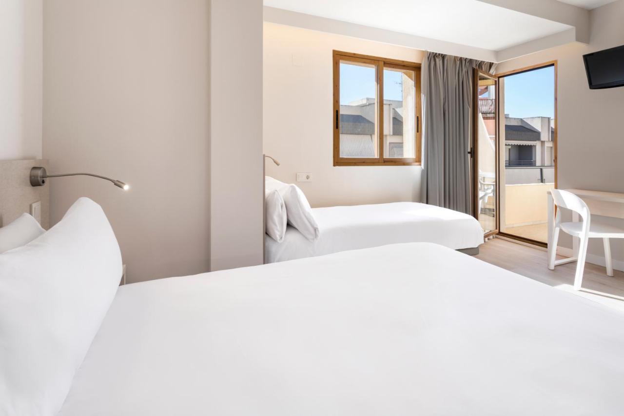 Hotel Andalucia Бенидорм Екстериор снимка