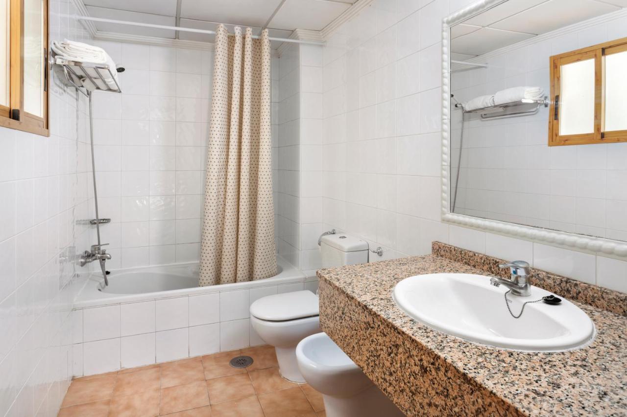Hotel Andalucia Бенидорм Екстериор снимка
