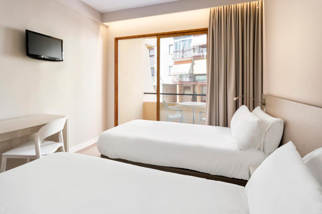 Hotel Andalucia Бенидорм Екстериор снимка