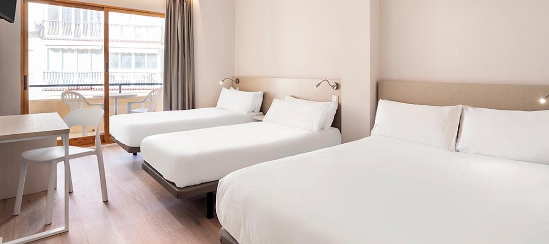 Hotel Andalucia Бенидорм Екстериор снимка
