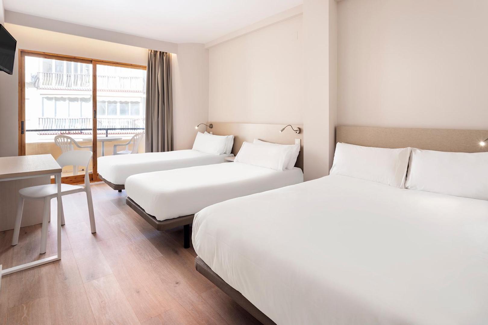 Hotel Andalucia Бенидорм Екстериор снимка